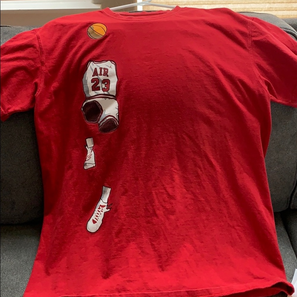 Men’s Air Jordan Red T-shirt